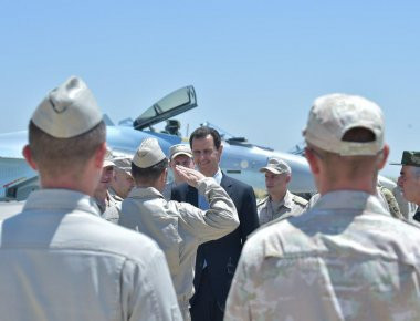 Ο Σύρος ηγέτης Μπασάρ Αλ Άσσαντ στην αεροπορική βάση Hmaymim! - Αρραγές το «μέτωπο» Ρωσίας-Συρίας (βίντεο)